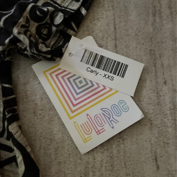 LulaRoe Carly - Picture 3 of 3